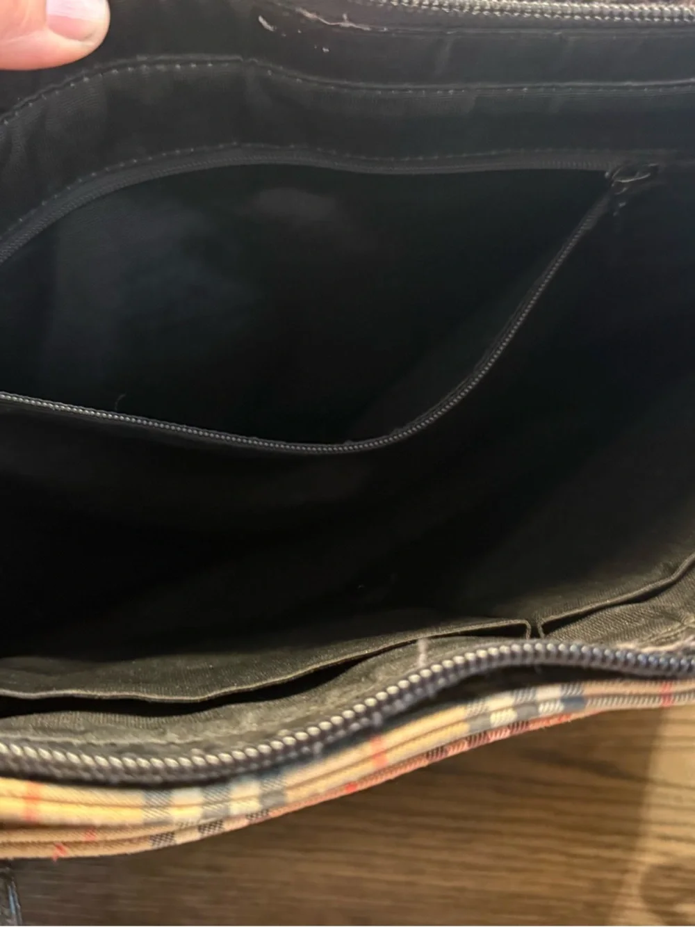 Burberry in Beige plaid purse